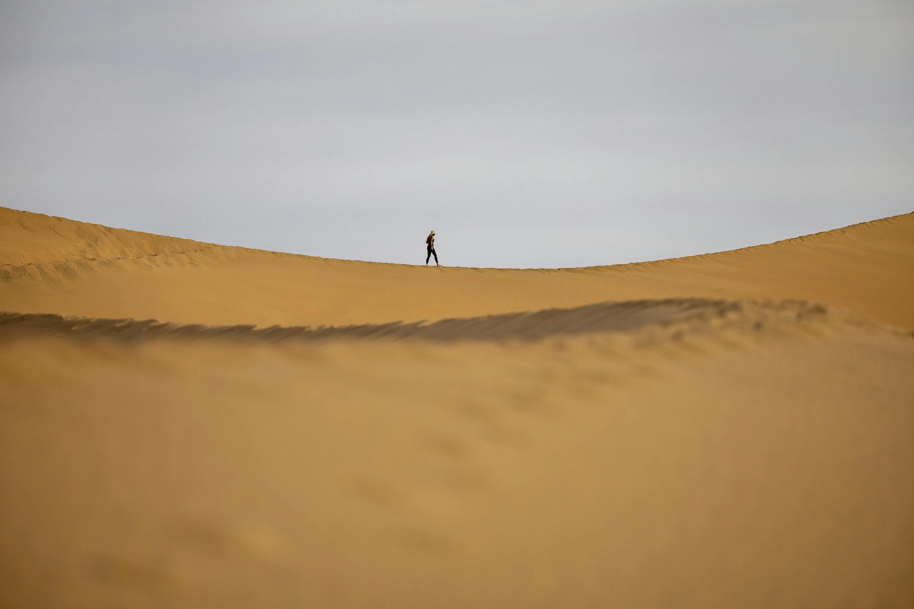 desert hiking dunes